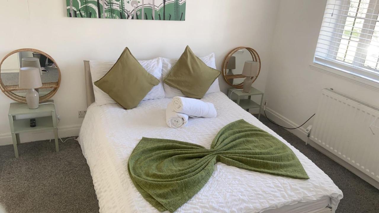 Great 5-bedroom House In Thornton Road Sleeps 14+ Casa vacanze